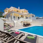 Villa Casa Castelo By Algarve Vacation Albufeira