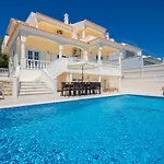 Villa Casa Castelo - Refugio Com Piscina Aquecivel E Bbq Na Gale, *