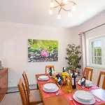 Villa Casa Castelo - Refugio Com Piscina Aquecivel E Bbq Na Gale, Albufeira