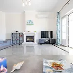Casa Castelo - Refugio Com Piscina Aquecivel E Bbq Na Gale, *